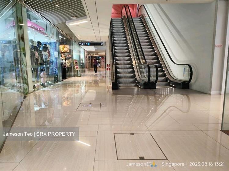 City Gate (D7), Retail #622904411